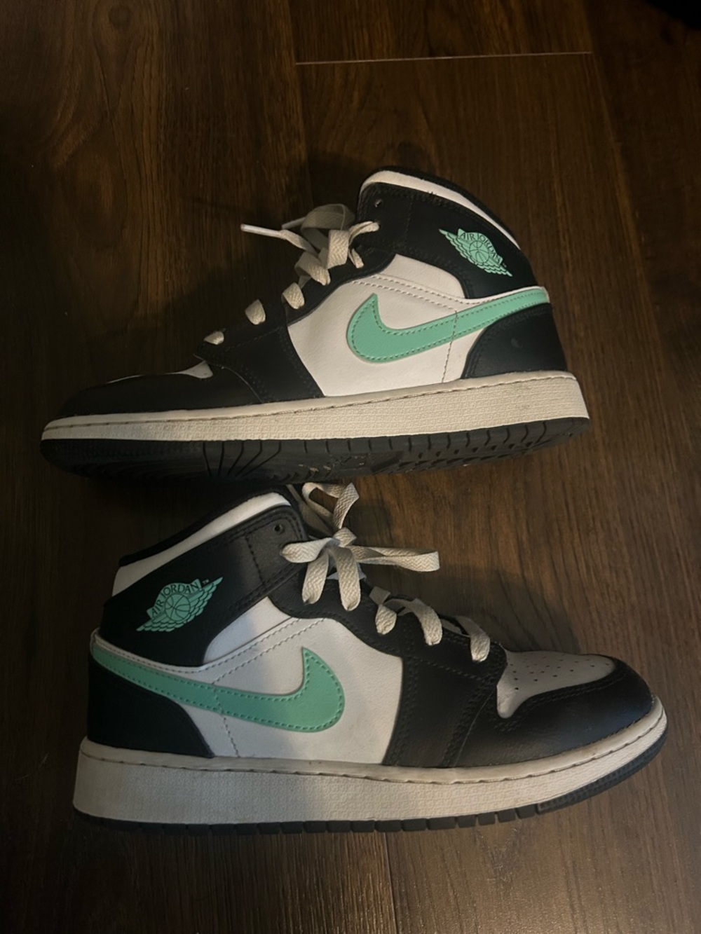 Jordan Kids Mid-Top Sneakers in Black, White & Mint